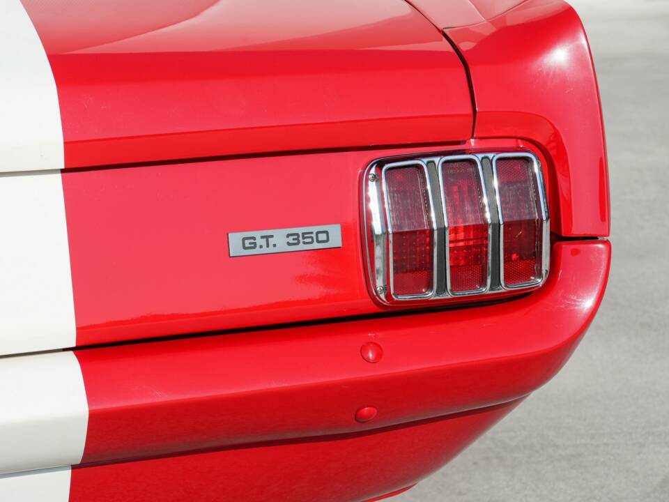 Image 38/50 of Ford Shelby GT 350 (1965)