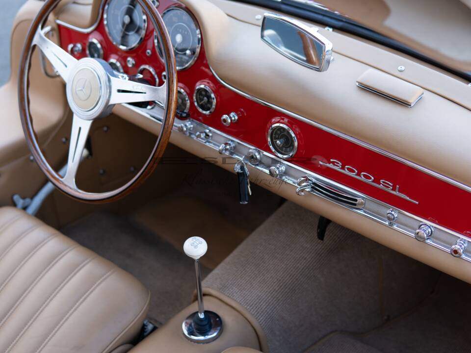 Image 40/49 of Mercedes-Benz 300 SL "Gullwing" (1955)