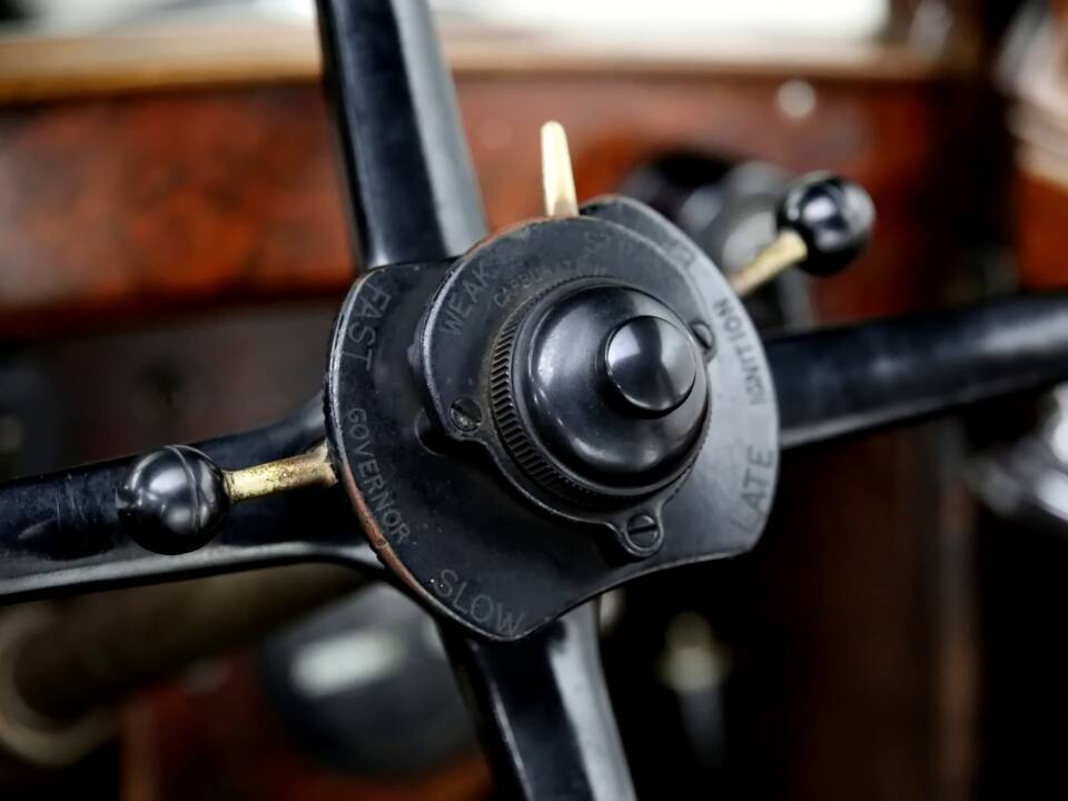 Image 17/31 of Rolls-Royce Phantom II (1929)