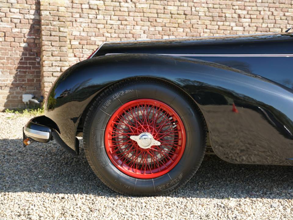 Image 40/50 de Alfa Romeo 6C 2500 Sport (1939)
