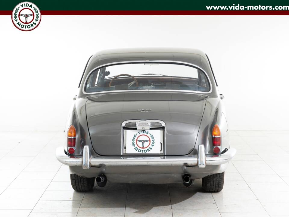 Image 4/15 de Jaguar Mk II 3.4 (1967)