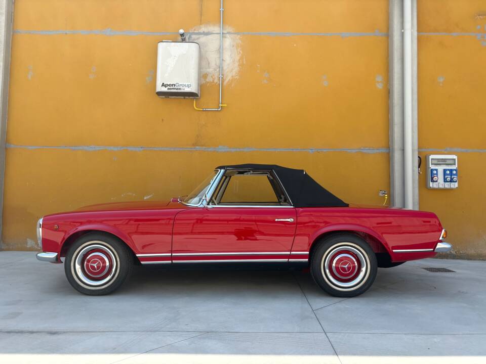 Image 2/9 de Mercedes-Benz 230 SL (1964)