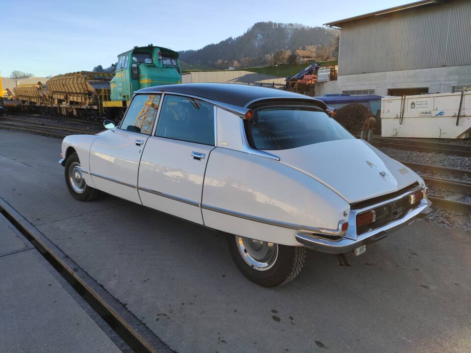 Image 88/93 de Citroën DS 23 Pallas IE (1972)