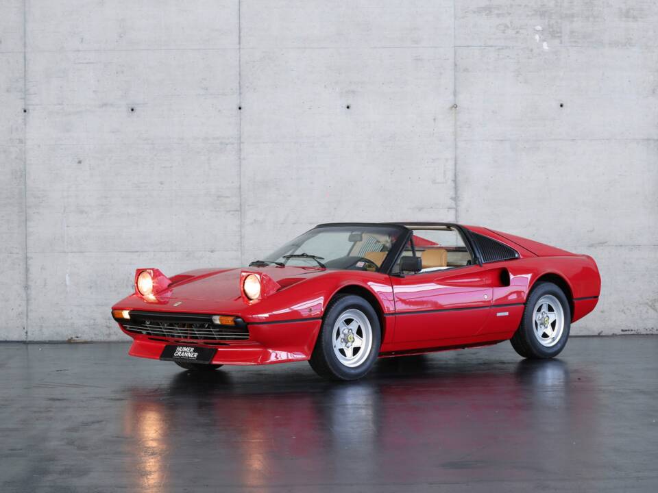 Image 2/50 of Ferrari 308 GTSi (1982)