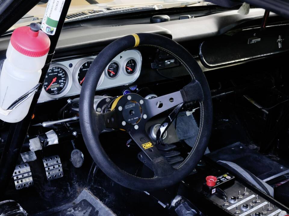 Bild 18/50 von Ford Mustang 289 (1966)