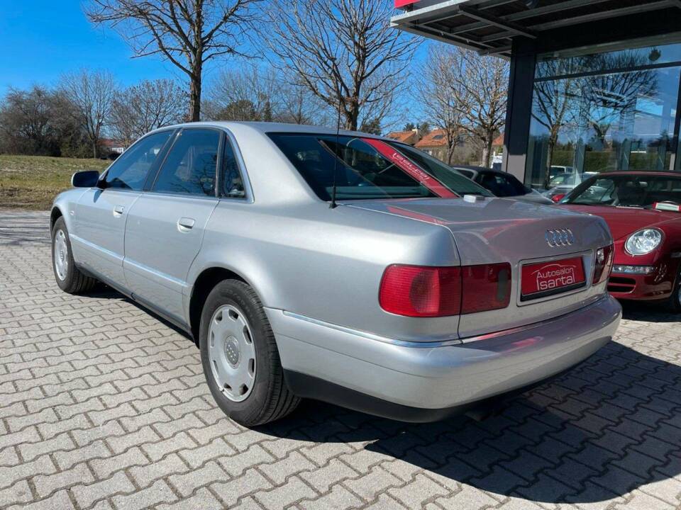 Image 4/17 of Audi A8 3.7 (1999)