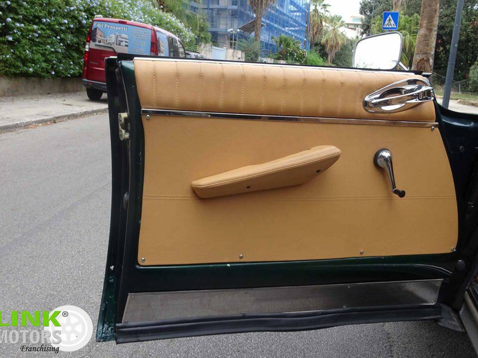 Image 11/29 of Citroën DS 21 (1972)