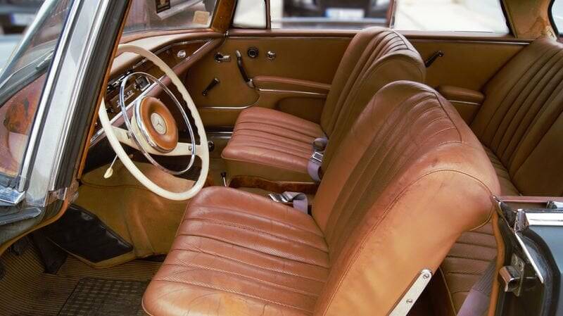 Bild 5/9 von Mercedes-Benz 220 SE b (1962)