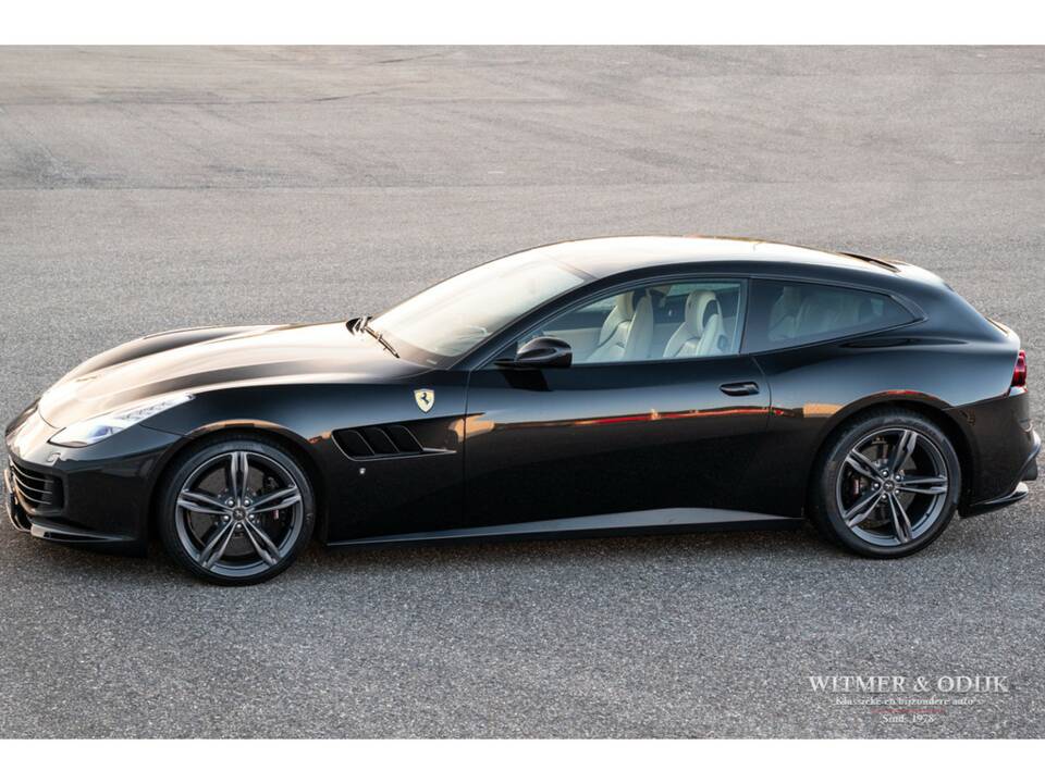Bild 1/47 von Ferrari GTC4Lusso (2017)