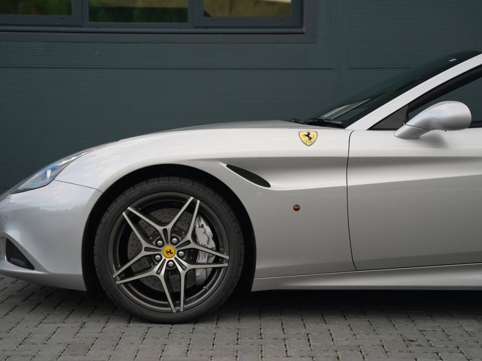 Bild 9/50 von Ferrari California T (2015)