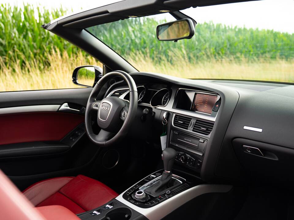 Image 27/33 of Audi A5 2.0 TFSI (2010)