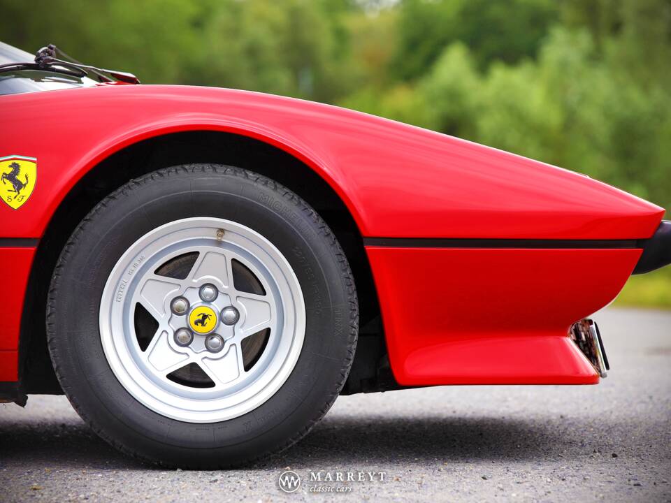 Bild 19/55 von Ferrari 308 GTBi (1981)