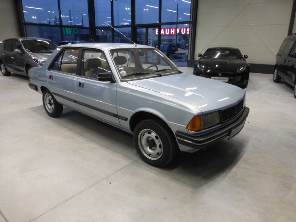 Bild 6/24 von Peugeot 305 (1986)