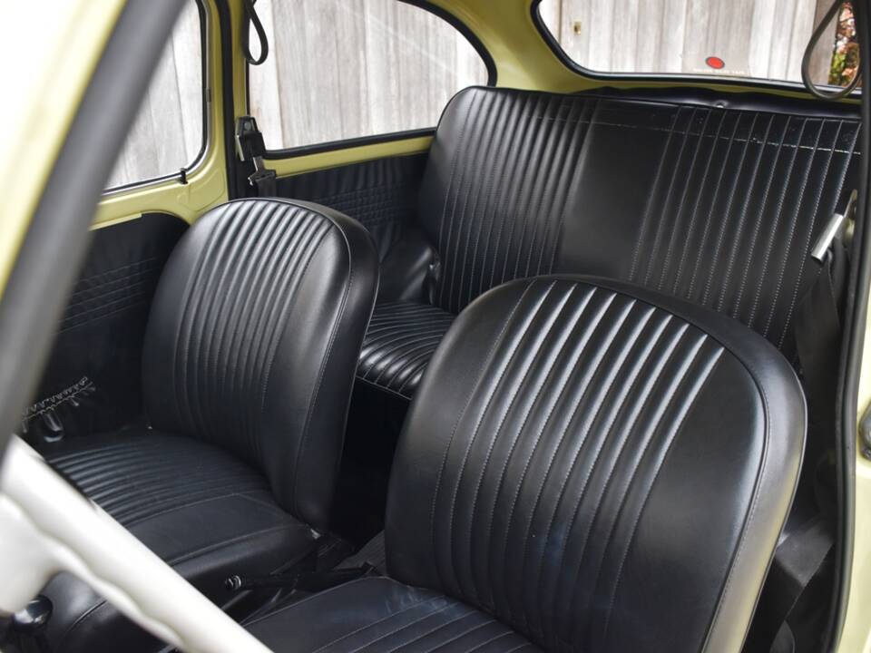 Image 21/30 of SEAT 600 D (1972)