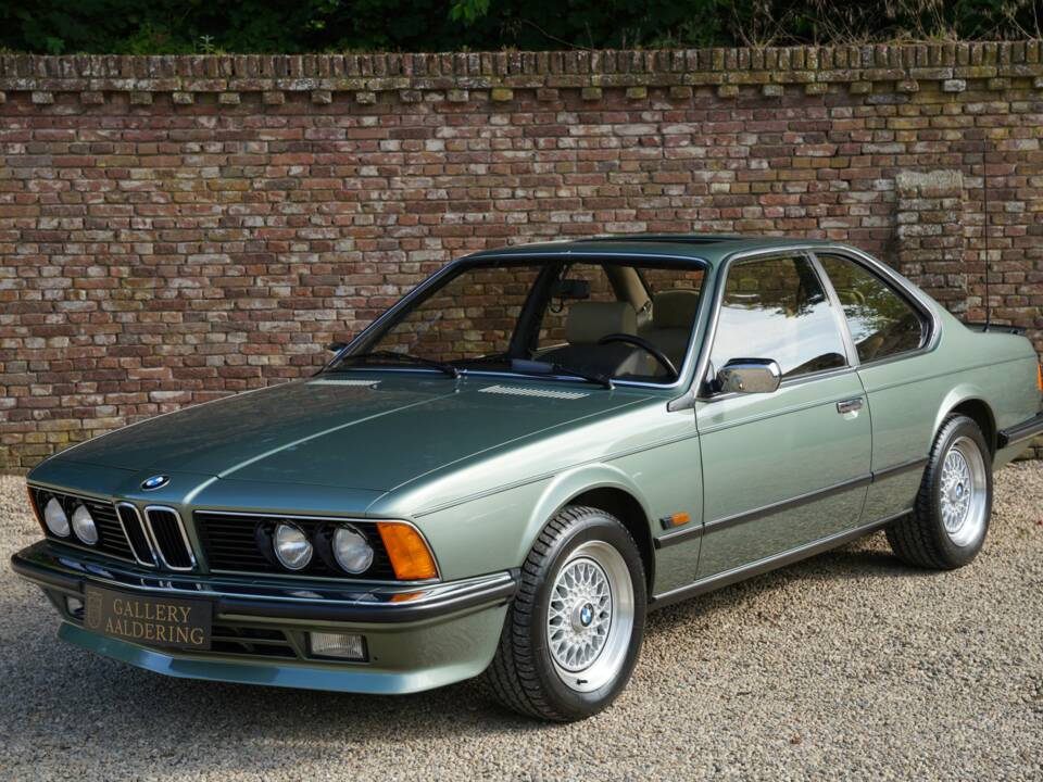 Bild 21/50 von BMW M 635 CSi (1986)