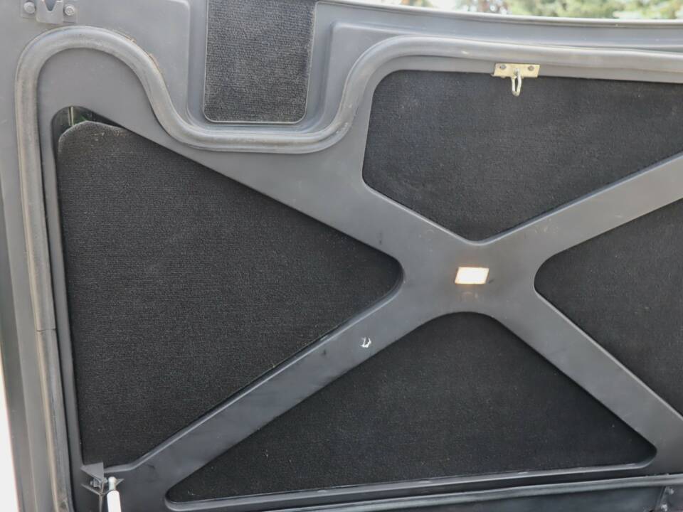 Immagine 37/50 di DeLorean DMC-12 (1981)
