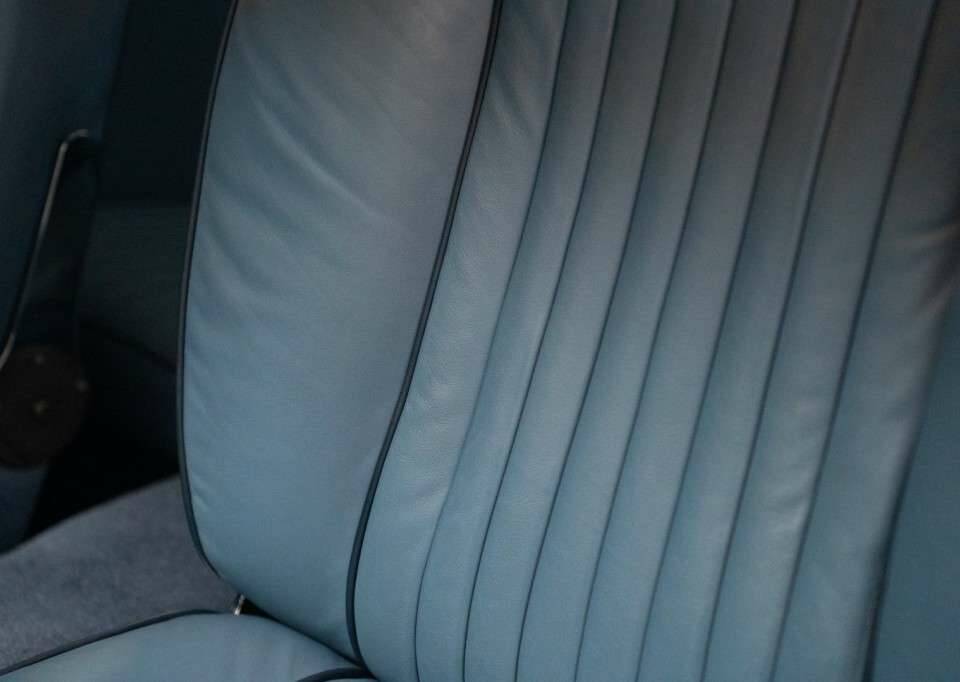 Bild 45/50 von Aston Martin V8 (1978)