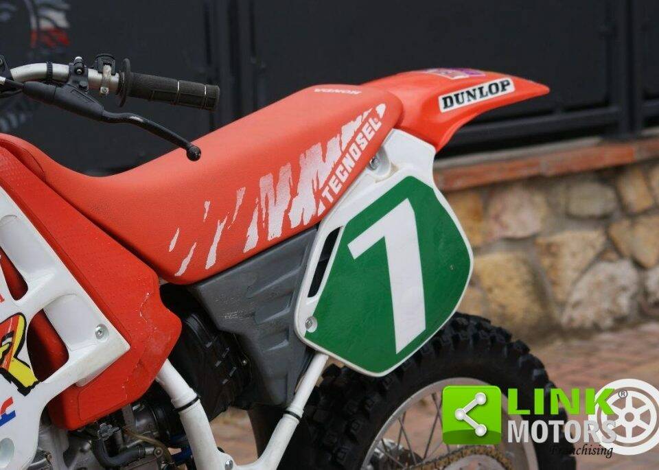 Image 3/10 of Honda DUMMY (1991)