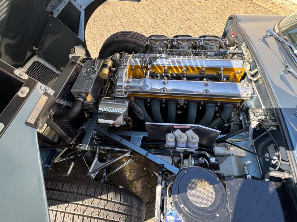 Afbeelding 11/17 van Jaguar Type E 4.2 (1965)