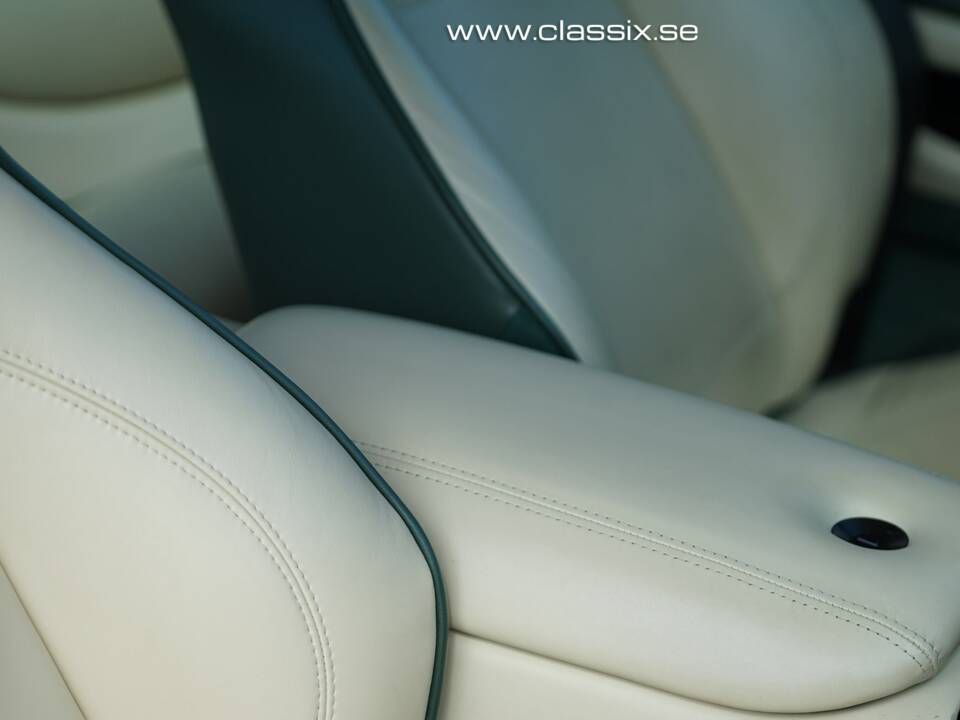 Bild 16/24 von Aston Martin DB 7 Vantage (2000)