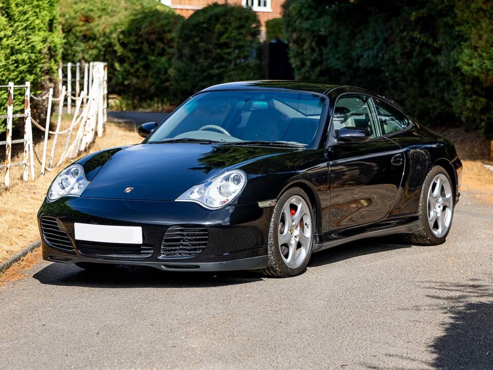Image 1/50 of Porsche 911 Carrera 4S (2002)