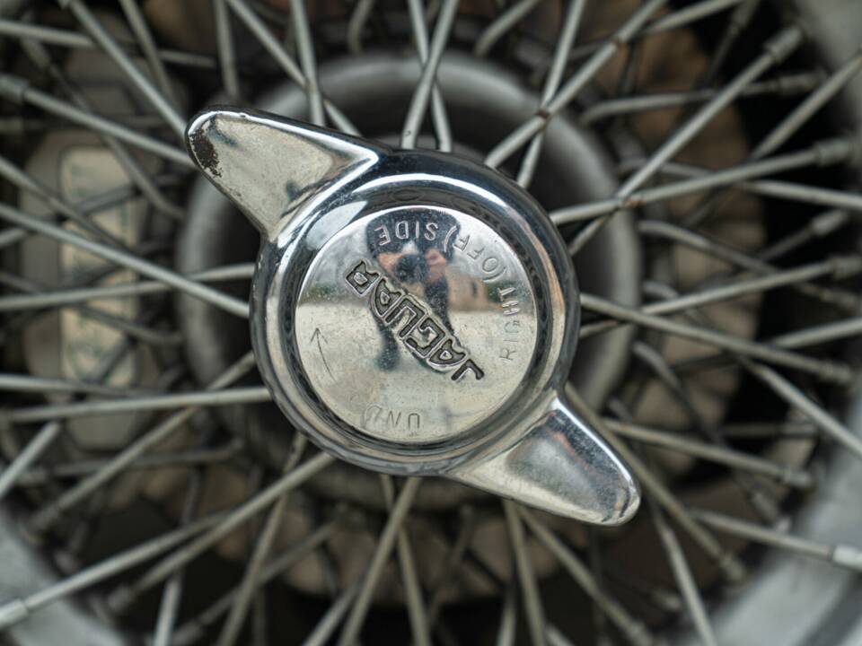 Imagen 28/50 de Jaguar E-Type 3.8 (1964)