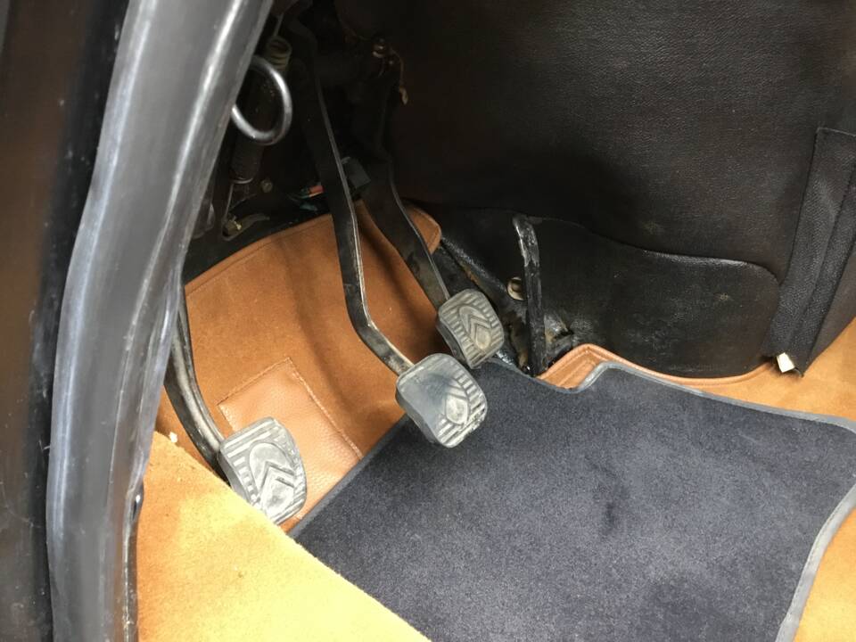 Image 81/82 de Citroën DS 20 (1974)