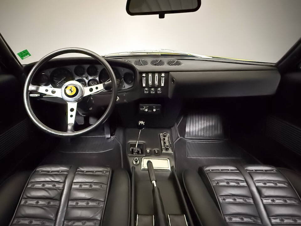 Bild 50/50 von Ferrari 365 GTB&#x2F;4 Daytona (1972)