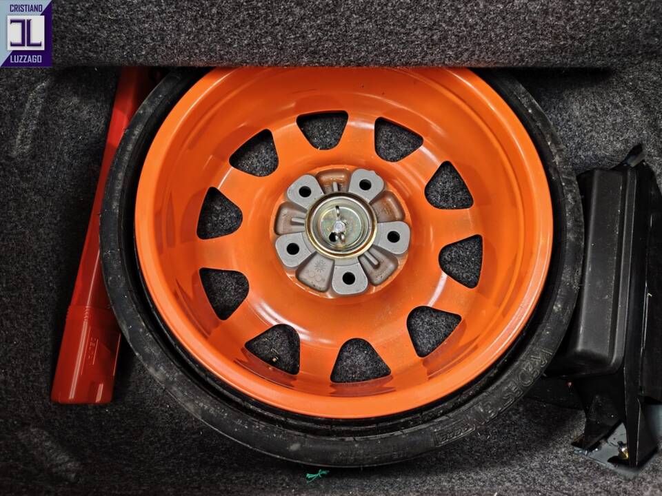 Bild 70/93 von Porsche 911 Carrera 4 (1998)