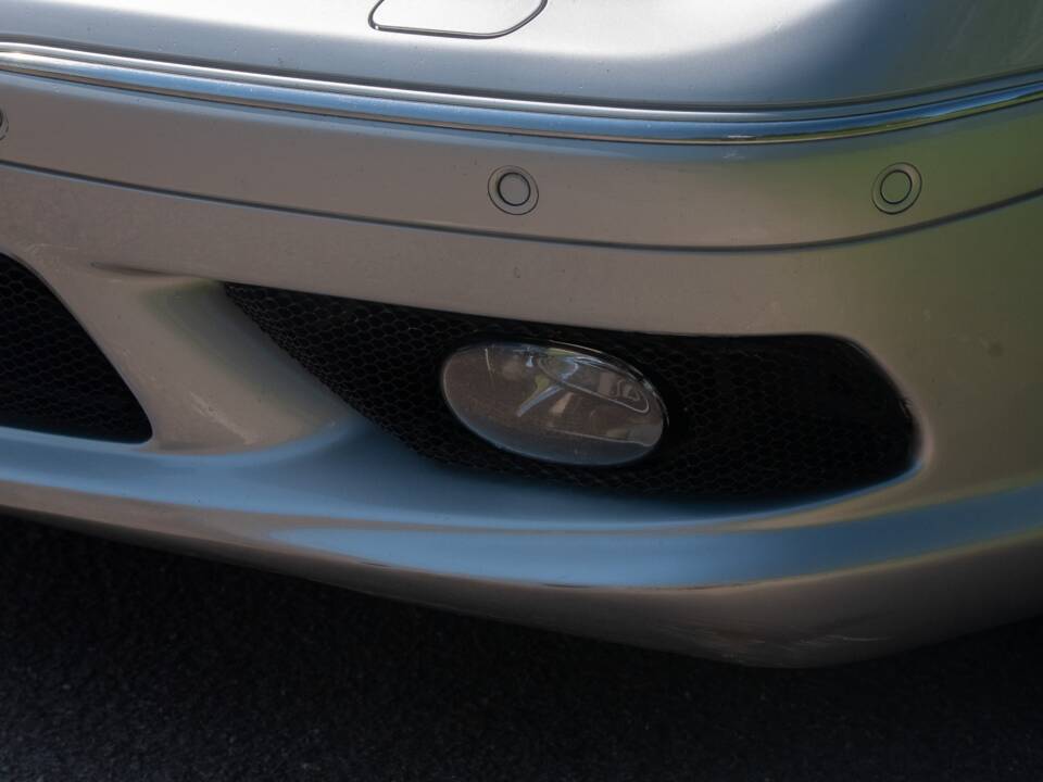Image 41/50 of Mercedes-Benz CLK 55 AMG (2003)