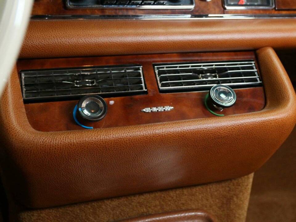 Image 15/30 of Mercedes-Benz 280 SE 3,5 (1970)