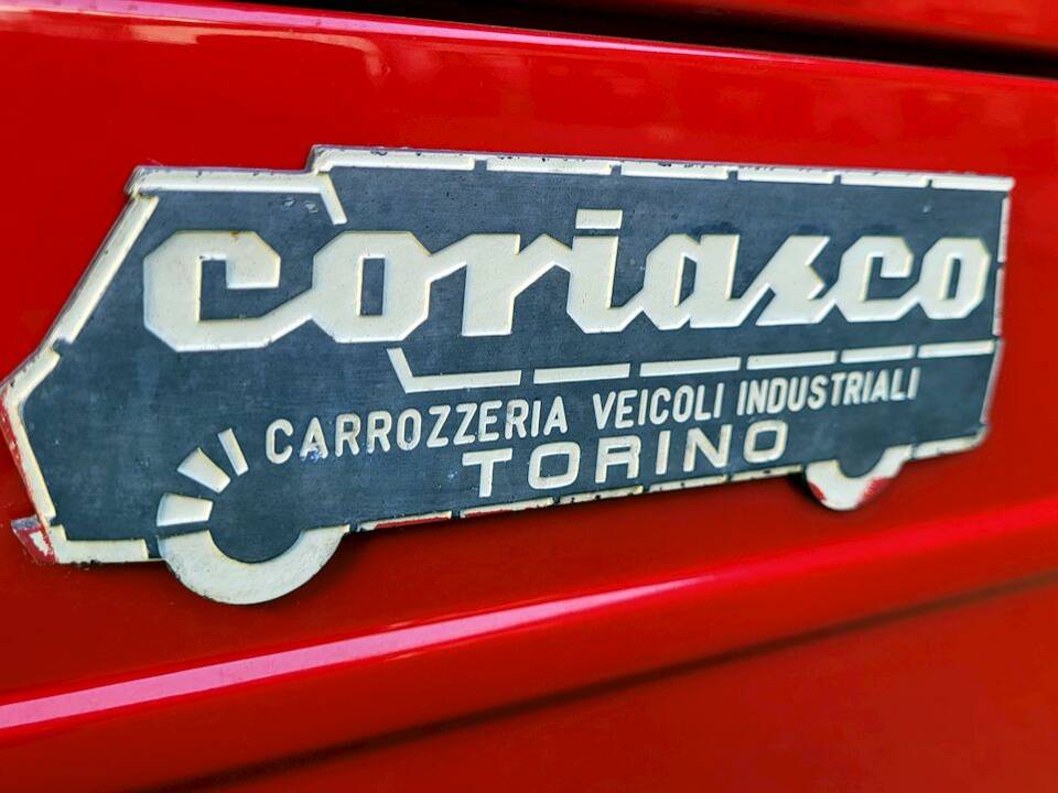 Bild 27/39 von FIAT 900 T&#x2F;E (1978)