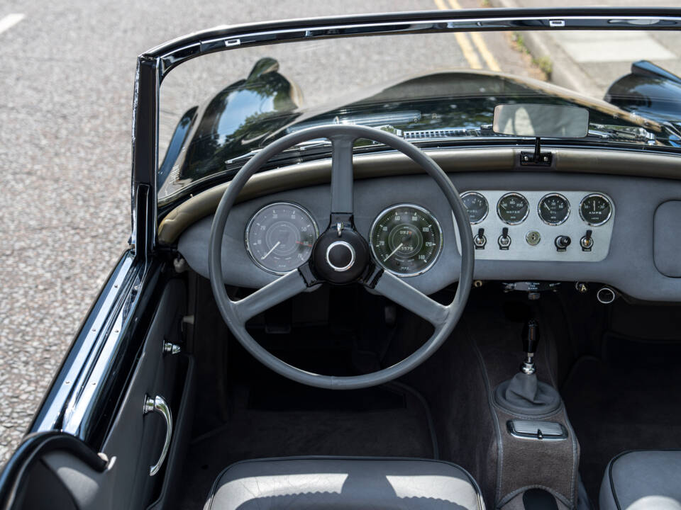 Immagine 15/28 di Daimler SP 250 (1961)