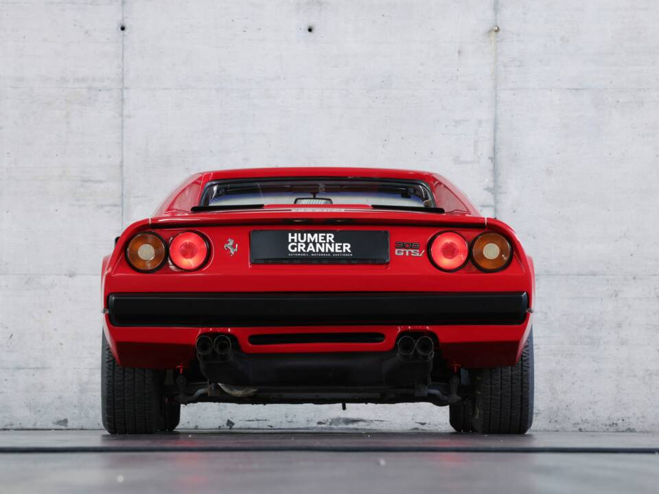 Image 10/50 of Ferrari 308 GTSi (1982)