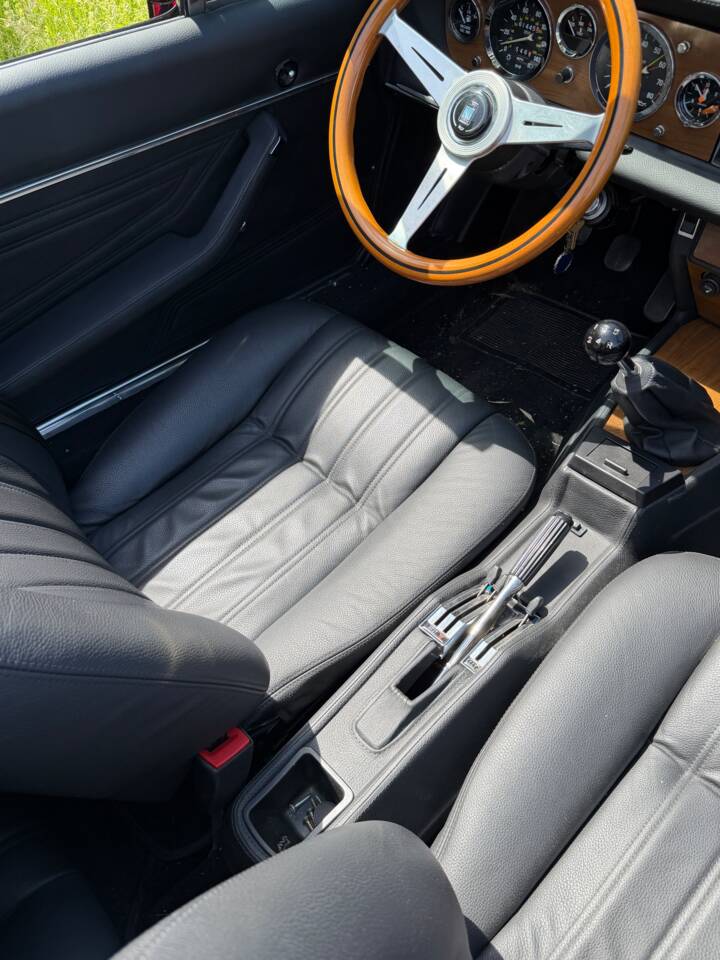 Image 13/51 of FIAT 124 Spider CS2 (1982)