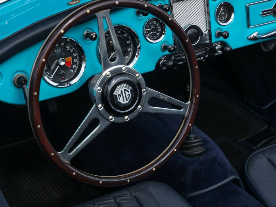 Obraz 36/50 pojazdu MG MGA 1600 (1958)