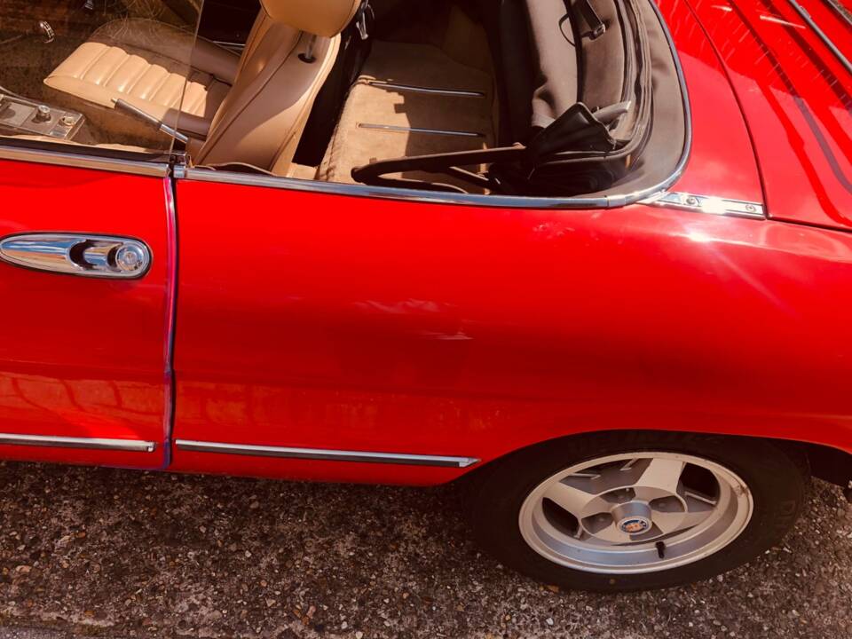 Image 12/16 of Alfa Romeo 2000 Spider Veloce (1979)