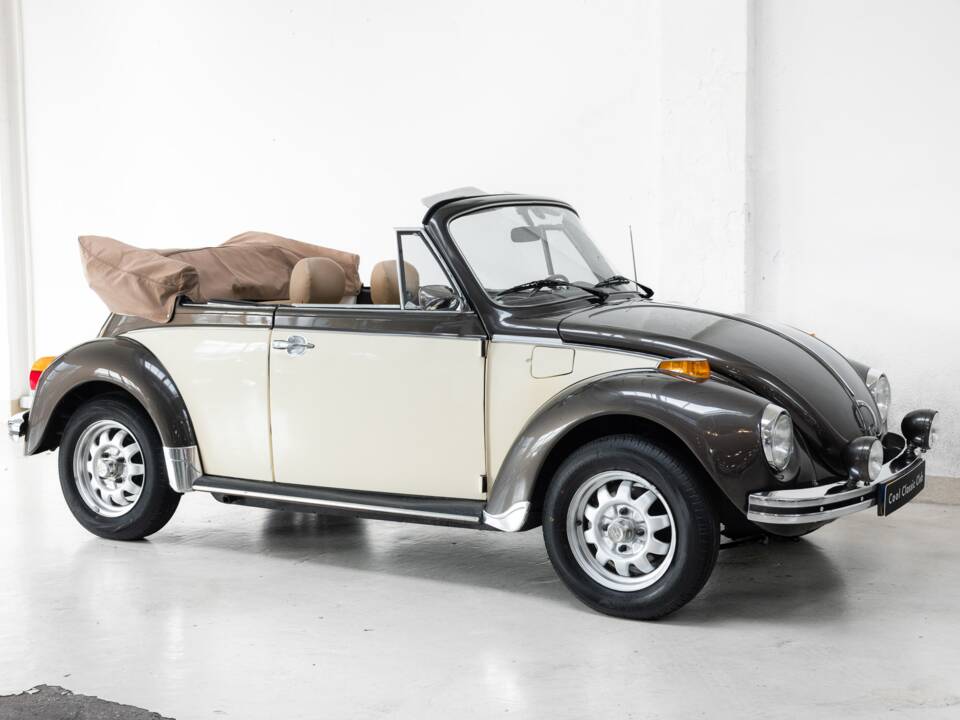 Bild 3/32 von Volkswagen Käfer 1303 LS (1978)