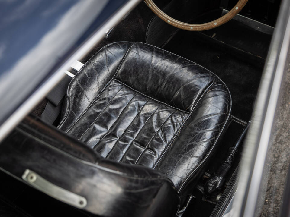 Image 56/72 de Aston Martin DB 4 (1962)