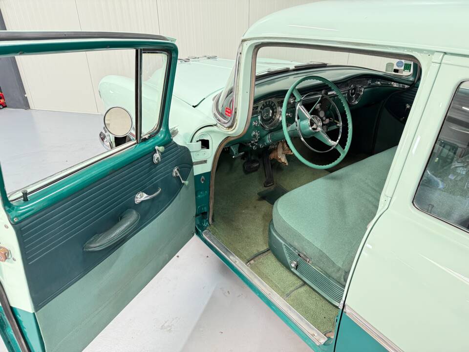 Image 12/15 of Oldsmobile Super 88 (1955)