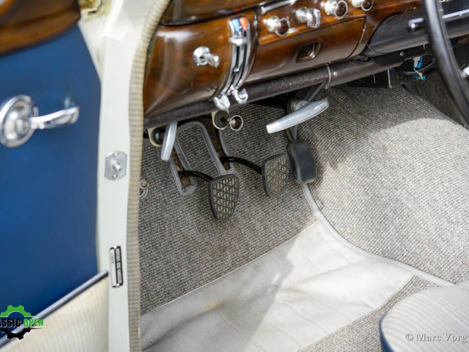 Bild 9/44 von Mercedes-Benz 220 S (1958)