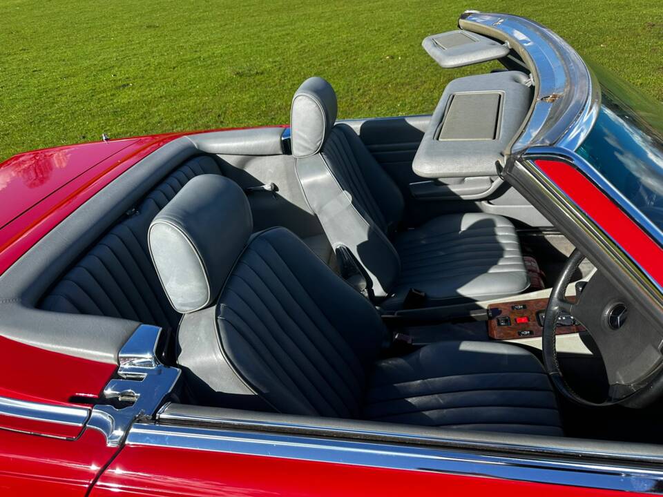 Image 18/50 de Mercedes-Benz 300 SL (1988)