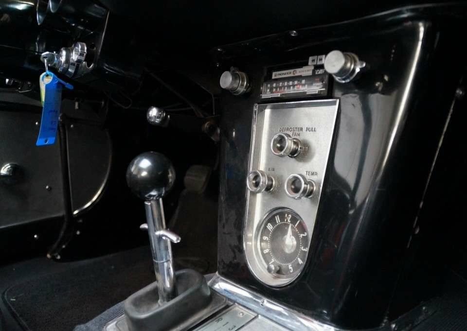 Image 16/50 of Chevrolet Corvette (1958)
