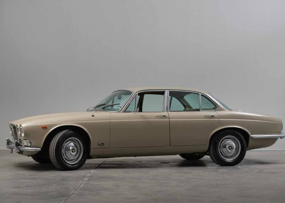 Imagen 10/31 de Jaguar XJ 6 2.8 (1970)