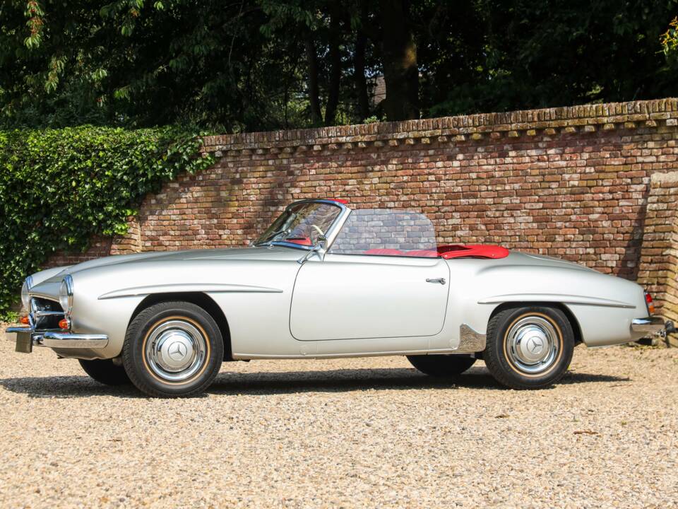 Image 13/50 de Mercedes-Benz 190 SL (1960)