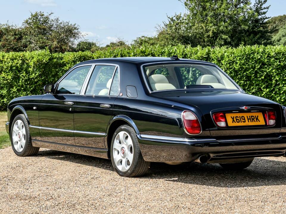 Image 3/37 de Bentley Arnage Red Label (2000)