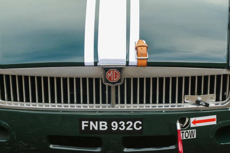 Image 29/50 of MG MGB GT (1965)