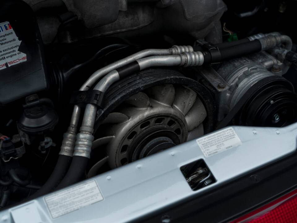 Bild 9/46 von Porsche 911 Targa (1996)