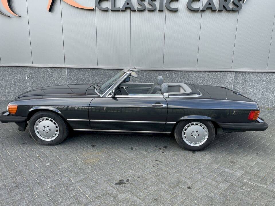Image 8/36 de Mercedes-Benz 560 SL (1989)