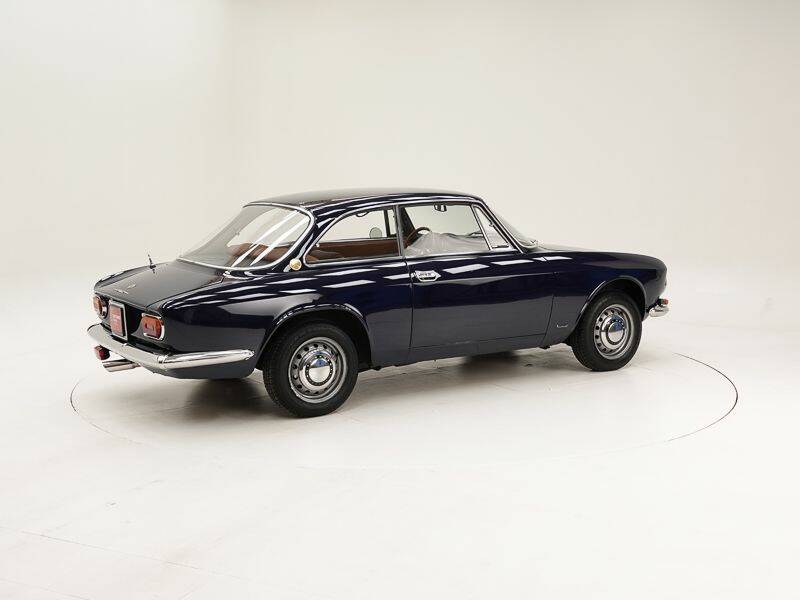 Bild 2/15 von Alfa Romeo 1750 GT Veloce (1969)